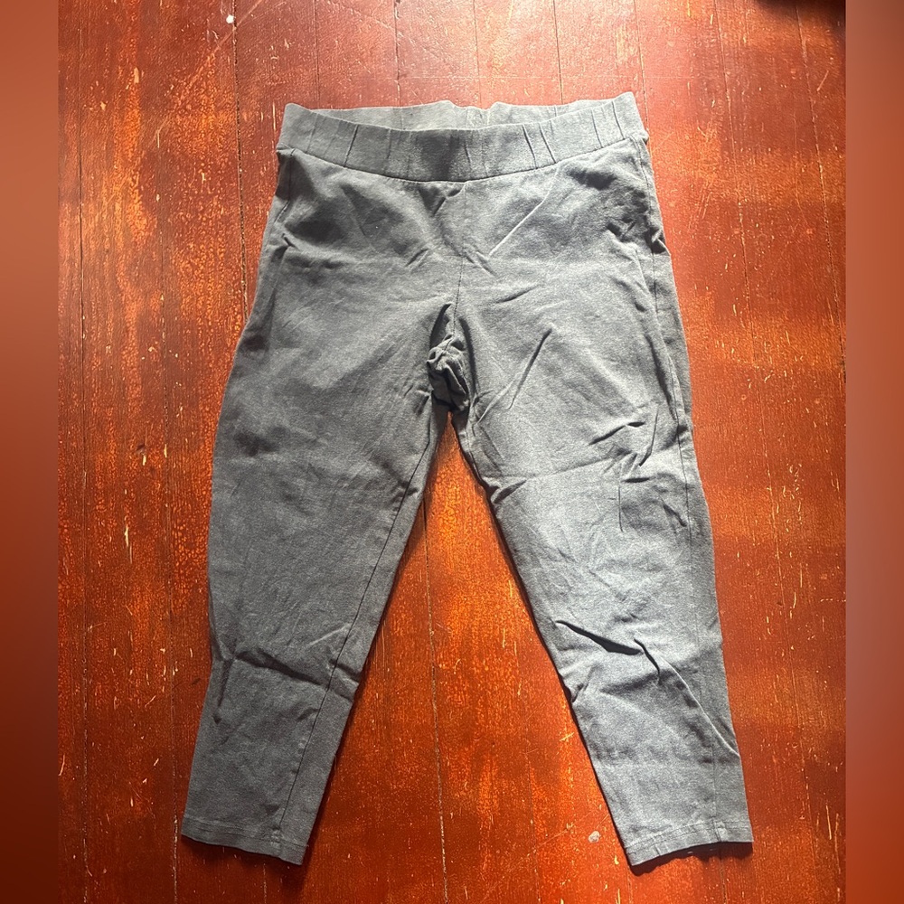 Torrid Charcoal crop Leggings Size 1